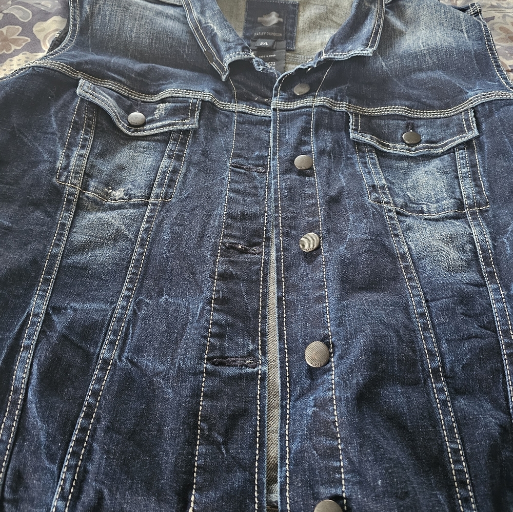 Jean Vest